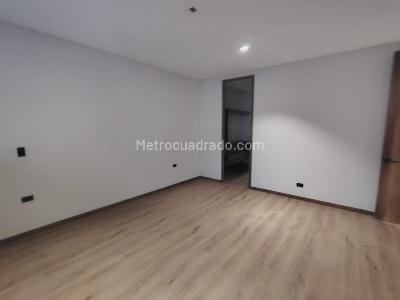 Apartamento de 2 alcobas en venta en El Poblado, Medellín, 97 m² · foto 12 de 18