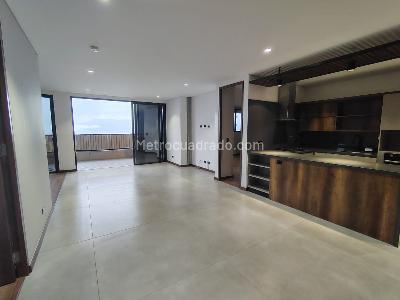 Apartamento de 2 alcobas en venta en El Poblado, Medellín, 97 m² · foto 2 de 18