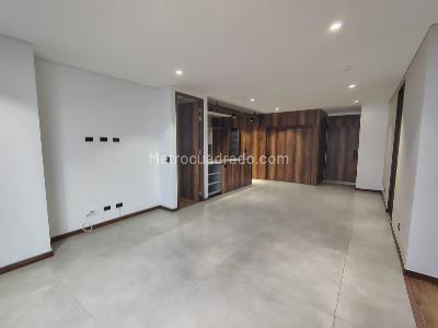 Apartamento de 2 alcobas en venta en El Poblado, Medellín, 97 m² · foto 3 de 18