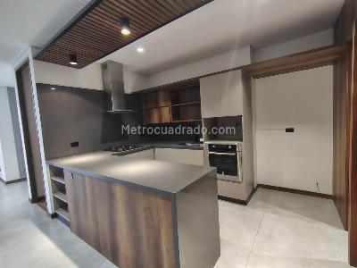 Apartamento de 2 alcobas en venta en El Poblado, Medellín, 97 m² · foto 7 de 18