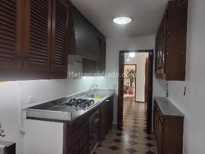 Apartamento de 2 alcobas en venta en El Poblado, Medellín, 80 m² · foto 6 de 16