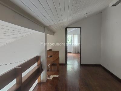 Apartamento de 2 alcobas en venta en El Poblado, Medellín, 80 m² · foto 9 de 16