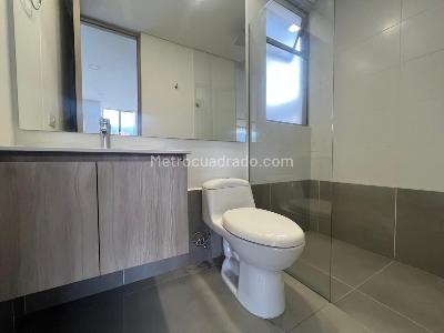 Apartamento de 2 alcobas en arriendo en Envigado, Envigado, 85 m² · foto 10 de 11