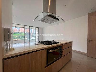 Apartamento de 2 alcobas en arriendo en Envigado, Envigado, 85 m² · foto 5 de 11