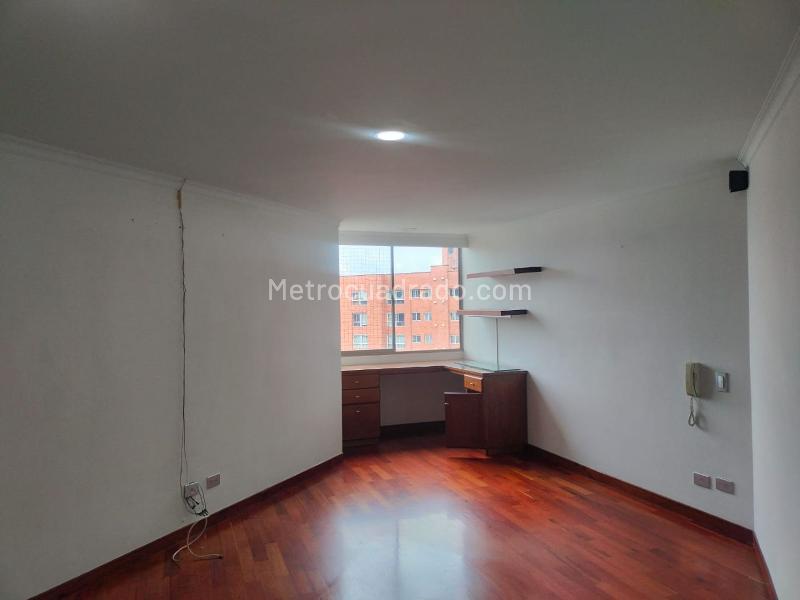 Apartamento en Arriendo de 3 Alcobas con 4 Baños en Los Balsos - 9