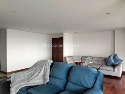 Apartamento de 3 alcobas en venta en El Poblado, Medellín, 227 m² · foto 3 de 19