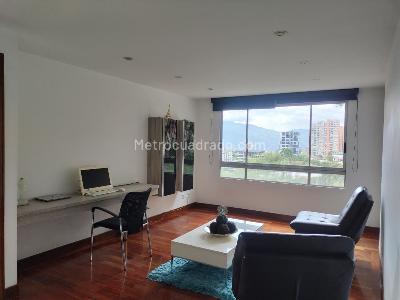 Apartamento de 3 alcobas en venta en El Poblado, Medellín, 227 m² · foto 9 de 19