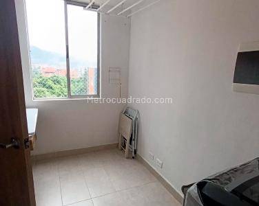 Apartamento de 3 alcobas en venta en El Diamante No. 2, Medellín, 125 m² · foto 8 de 10