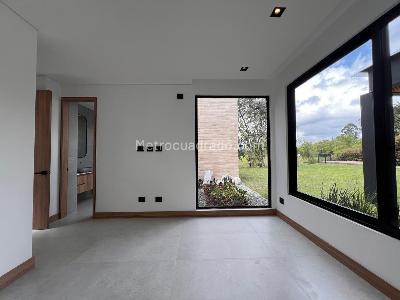 Casa de 4 alcobas en venta en Llanogrande, Rionegro · foto 14 de 19