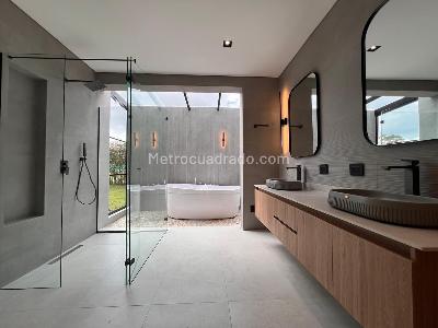 Casa de 4 alcobas en venta en Llanogrande, Rionegro · foto 15 de 19