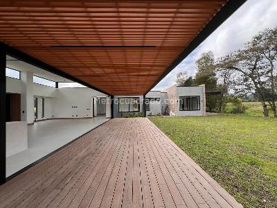 Casa de 4 alcobas en venta en Llanogrande, Rionegro · foto 18 de 19