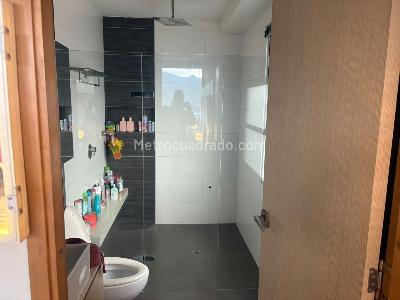 Apartamento en venta en El Poblado, Medellín · foto 9 de 10