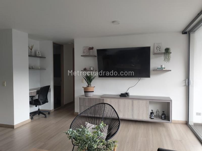 Cozy 2BR Furnished Apartment in El Poblado - 2