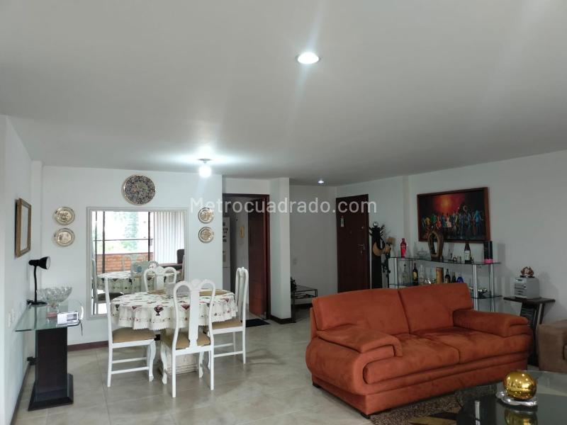 3BR Apartment for Rent in Gated Community, El Poblado - 3