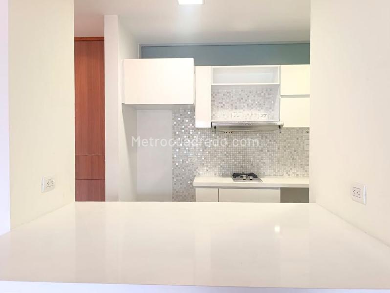 Cozy 1BR Studio with Balcony in El Poblado - 7