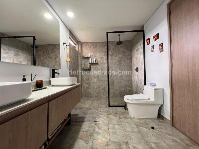 Casa de 2 alcobas en venta en Envigado, Envigado, 200 m² · foto 15 de 16