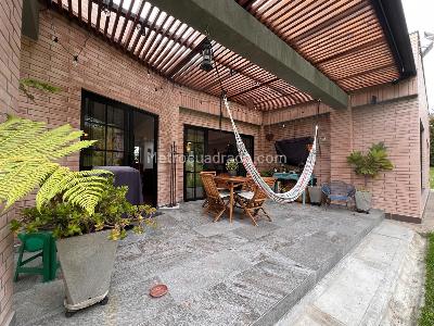 Casa de 2 alcobas en venta en Envigado, Envigado, 200 m² · foto 16 de 16