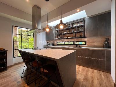 Casa de 2 alcobas en venta en Envigado, Envigado, 200 m² · foto 4 de 16