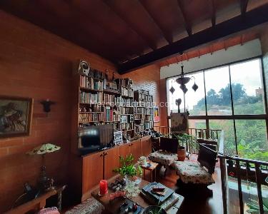 Casa de 3 alcobas en venta en El Poblado, Medellín, 245 m² · foto 8 de 14