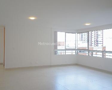 Apartamento de 3 alcobas en venta en Castropol, Medellín, 116 m² · foto 5 de 11