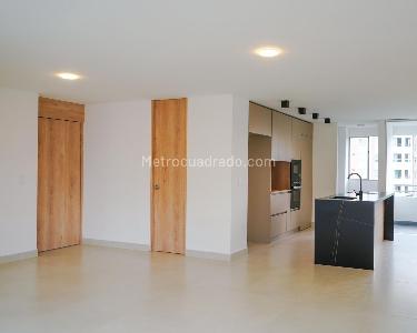 Apartamento de 3 alcobas en venta en Castropol, Medellín, 116 m² · foto 2 de 11
