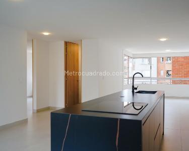 Apartamento de 3 alcobas en venta en Castropol, Medellín, 116 m² · foto 4 de 11