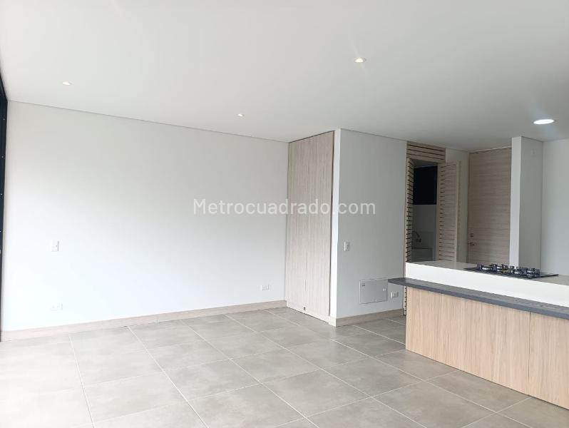 Estudio Acogedor de 1 Alcoba en El Poblado - 3