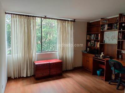 Apartamento de 4 alcobas en venta en El Poblado, Medellín, 198 m² · foto 12 de 18