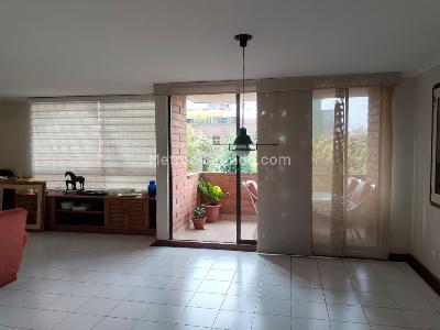 Apartamento de 4 alcobas en venta en El Poblado, Medellín, 198 m² · foto 2 de 18