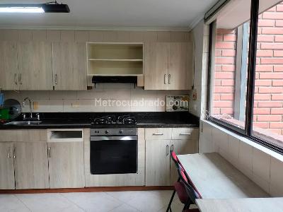 Apartamento de 4 alcobas en venta en El Poblado, Medellín, 198 m² · foto 5 de 18