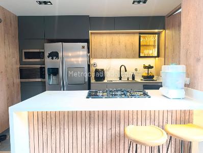 Apartamento de 3 alcobas en venta en El Tesoro, Medellín, 125 m² · foto 7 de 20