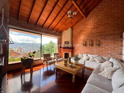 Casa de 3 alcobas en venta en El Poblado, Medellín, 310 m² · foto 2 de 19