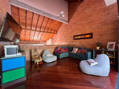 Casa de 3 alcobas en venta en El Poblado, Medellín, 310 m² · foto 7 de 19