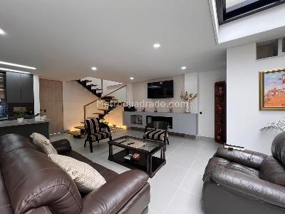 Casa de 3 alcobas en venta en Rionegro, Rionegro, 172 m² · foto 2 de 15