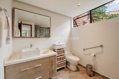 Apartamento de 3 alcobas en venta en El Poblado, Medellín, 175 m² · foto 17 de 19