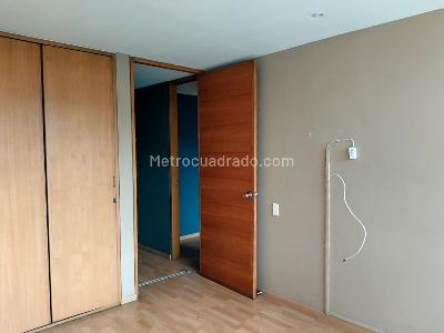 Apartamento de 2 alcobas en arriendo en La Florida, Medellín, 126 m² · foto 10 de 12