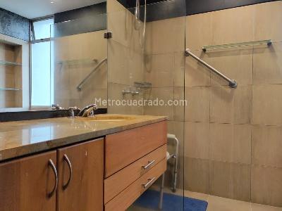 Apartamento de 2 alcobas en arriendo en La Florida, Medellín, 126 m² · foto 11 de 12