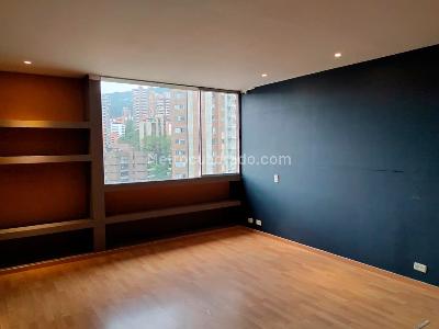 Apartamento de 2 alcobas en arriendo en La Florida, Medellín, 126 m² · foto 2 de 12