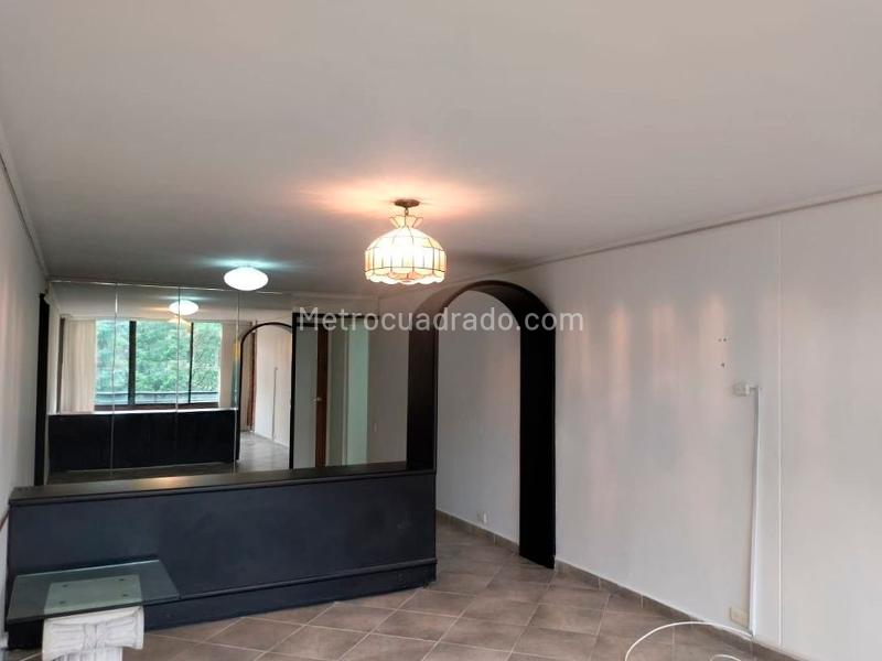Apartamento de 3 Alcobas con 2 Baños en El Poblado - 3