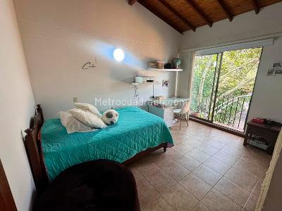 Casa de 3 alcobas en venta en Envigado, Envigado, 250 m² · foto 10 de 14