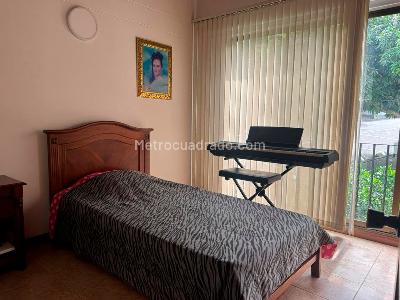 Casa de 3 alcobas en venta en Envigado, Envigado, 250 m² · foto 6 de 14