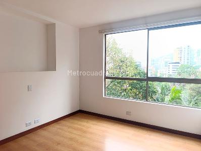 Apartamento de 2 alcobas en venta en El Poblado, Medellín, 106 m² · foto 11 de 18