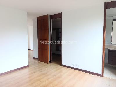 Apartamento de 2 alcobas en venta en El Poblado, Medellín, 106 m² · foto 13 de 18