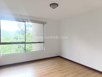 Apartamento de 2 alcobas en venta en El Poblado, Medellín, 106 m² · foto 14 de 18