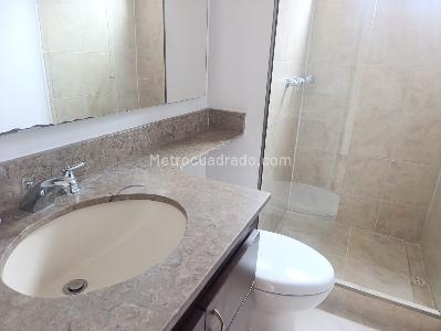Apartamento de 2 alcobas en venta en El Poblado, Medellín, 106 m² · foto 18 de 18