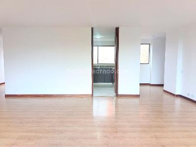 Apartamento de 2 alcobas en venta en El Poblado, Medellín, 106 m² · foto 6 de 18