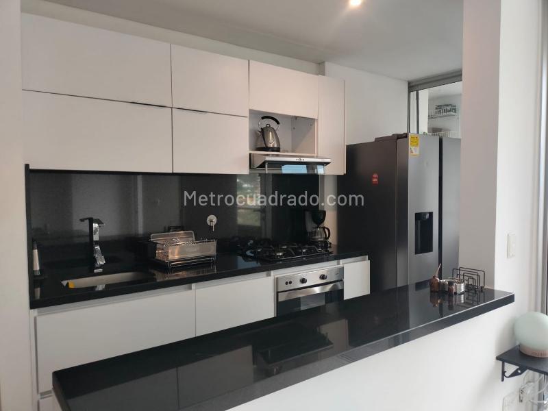 Furnished 3BR Apartment with Balconies in El Poblado - 5