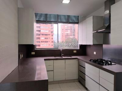 Apartamento de 3 alcobas en venta en La Florida, Medellín, 187 m² · foto 6 de 19
