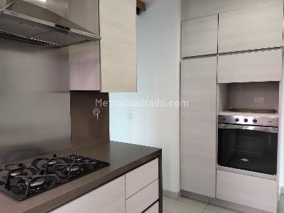 Apartamento de 3 alcobas en venta en La Florida, Medellín, 187 m² · foto 8 de 19