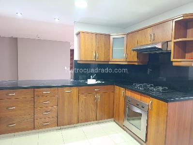 Apartamento de 2 alcobas en arriendo en Los Balsos, Medellín, 118 m² · foto 10 de 20